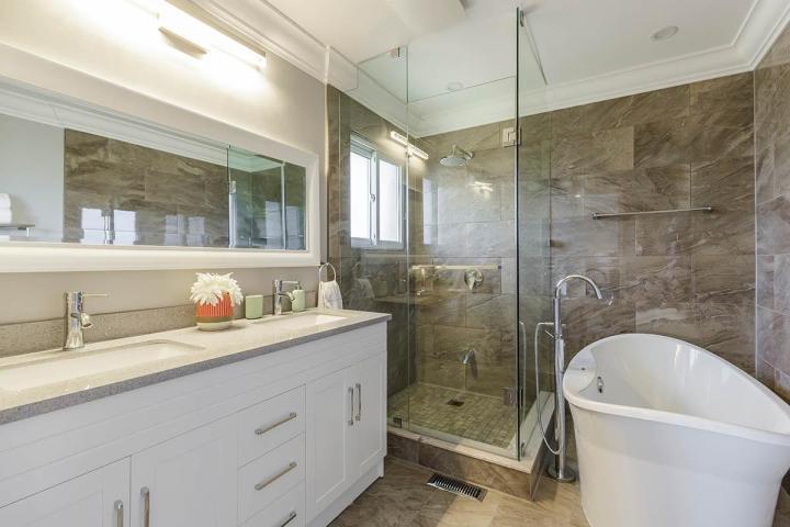 Fabrication de douche en verre