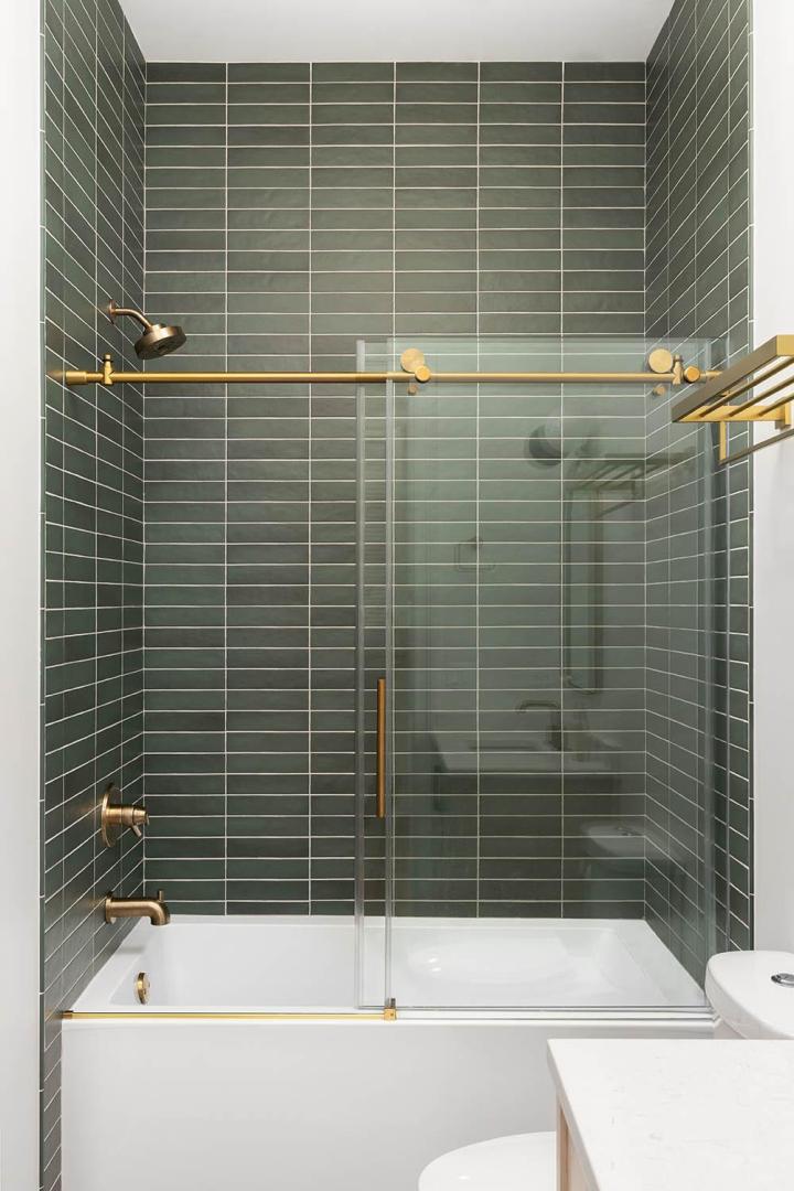  Fabricant de douches en verre Laval